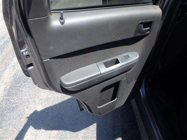 Ford Escape 2009 photo 12